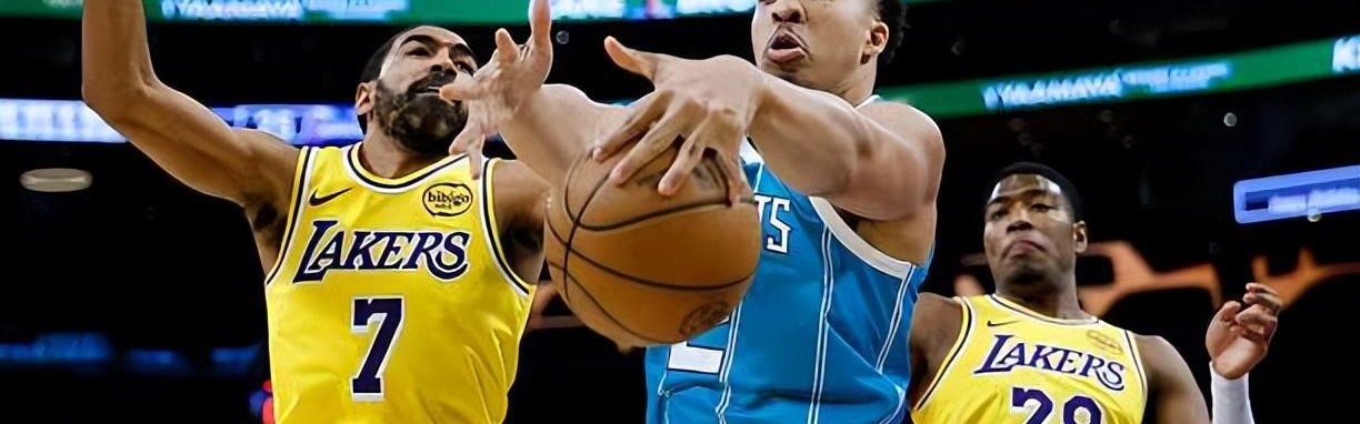 hth-打了半天最高数据是犯规，湖人替补后场连底薪球员的水平都达不到